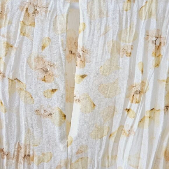 Vince Pressed Petal Blouse Yellow Floral Pleated Crinkle Semi Sheer Top Size M - Picture 7 of 8